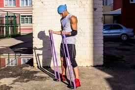 西甲｜率皇马变“法”巩固榜首 姆巴佩西甲生涯首戴帽